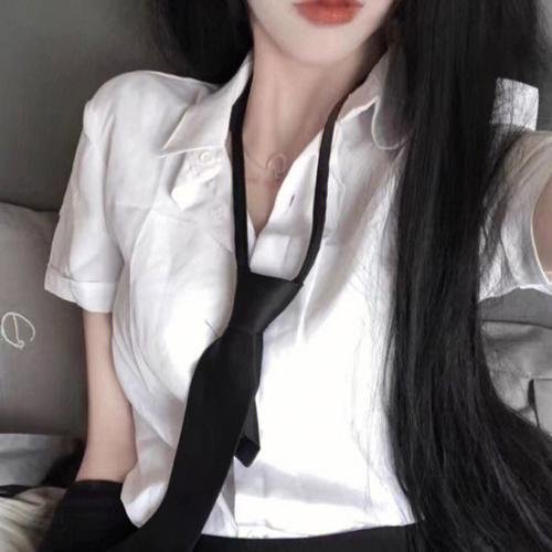 未闻花名封面